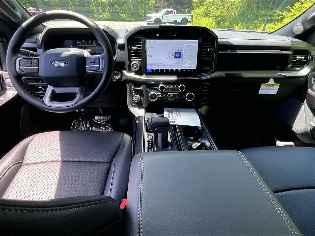 2026 Ford F-150 — photo 6
