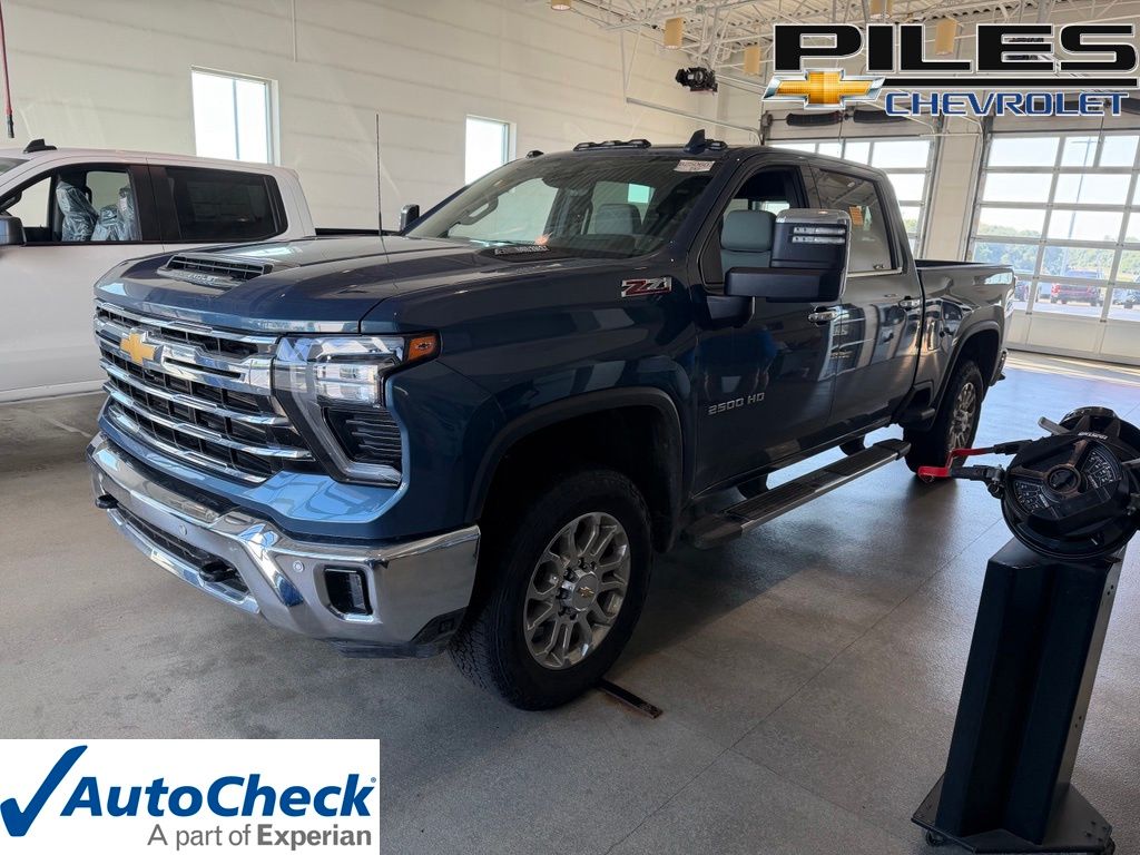 Lakeshore Blue Metallic 2025 Chevrolet Silverado 2500HD Pickup Truck Four-Wheel Drive Automatic