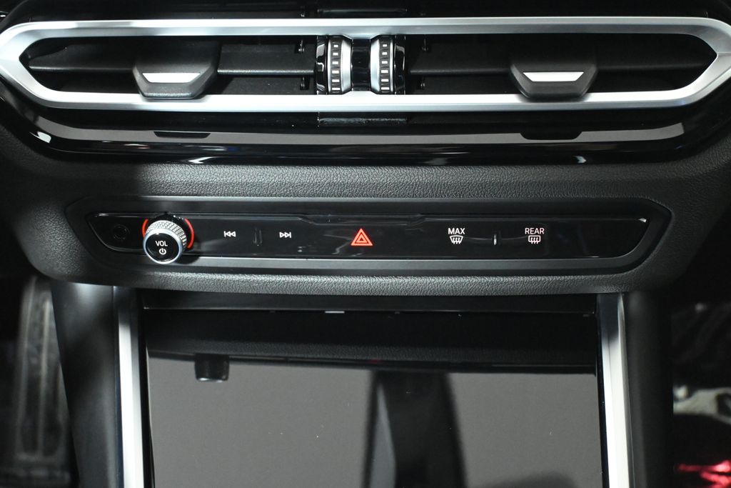 Thumbnail: 2024 BMW M2 - 25