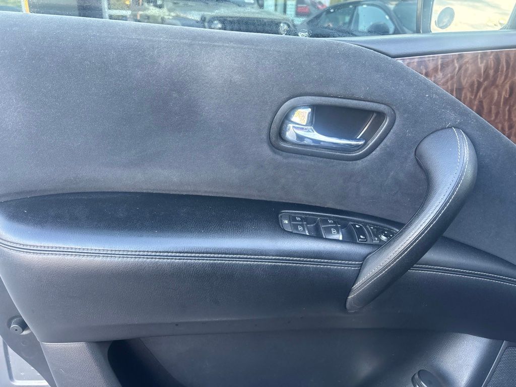 Used 2017 Gray Nissan SV image 13
