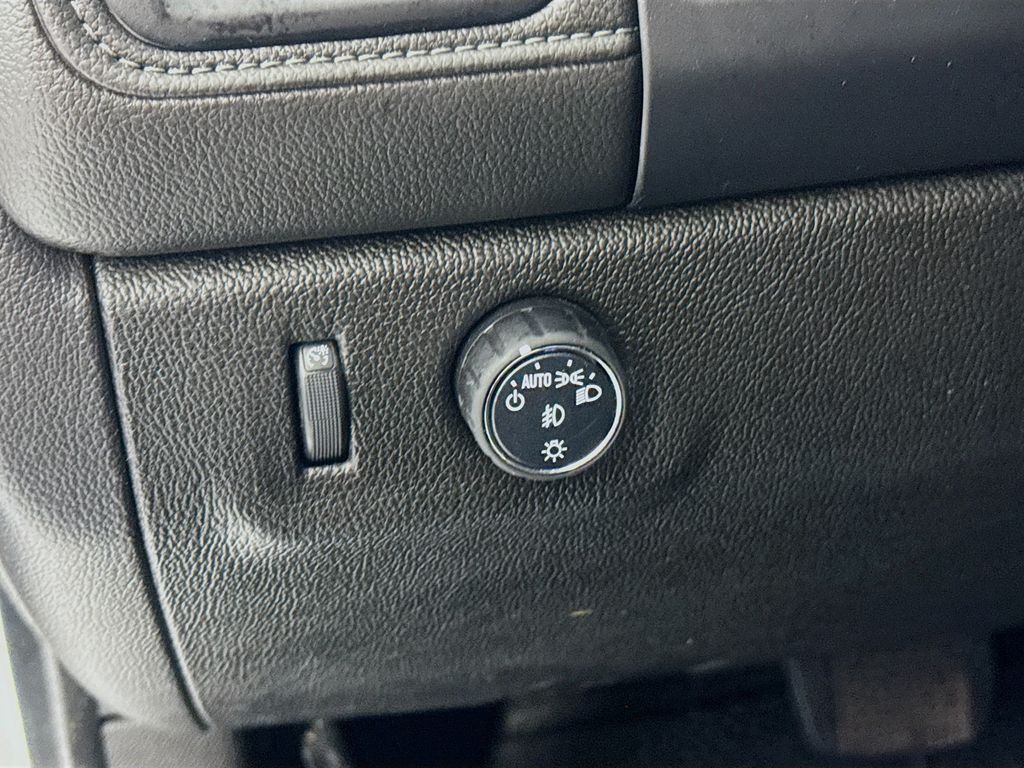 Used Car 2020 Gmc Canyon  Sle1 For Sale Under $25,000 In Austin, Texas