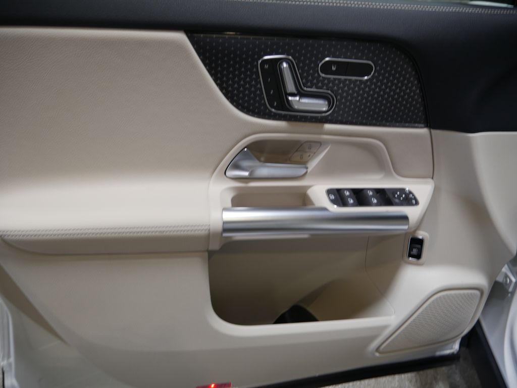 Thumbnail: 2026 Mercedes-Benz GLA - 16