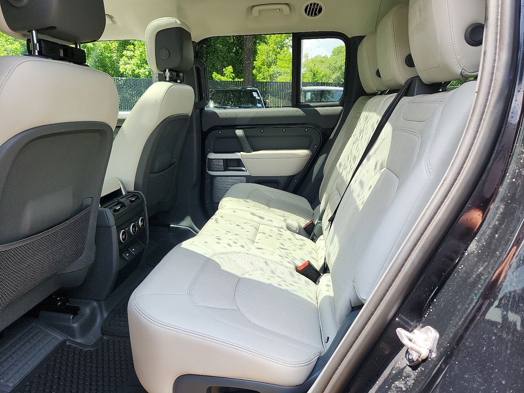 2023 Land Rover Defender 130 11
