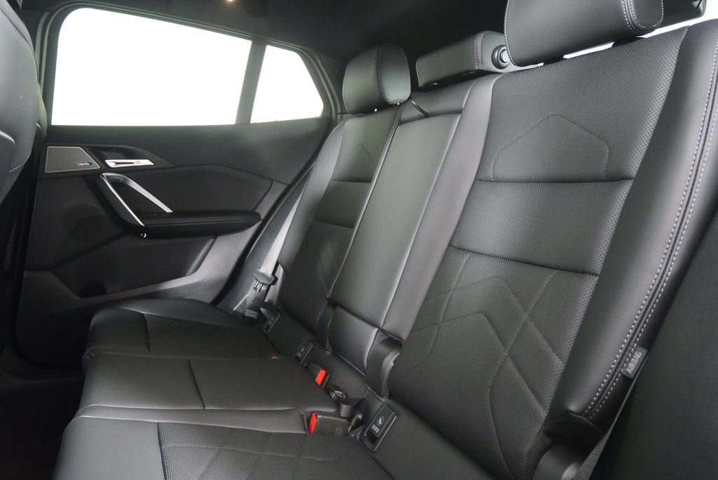 Thumbnail: 2026 BMW X2 - 16