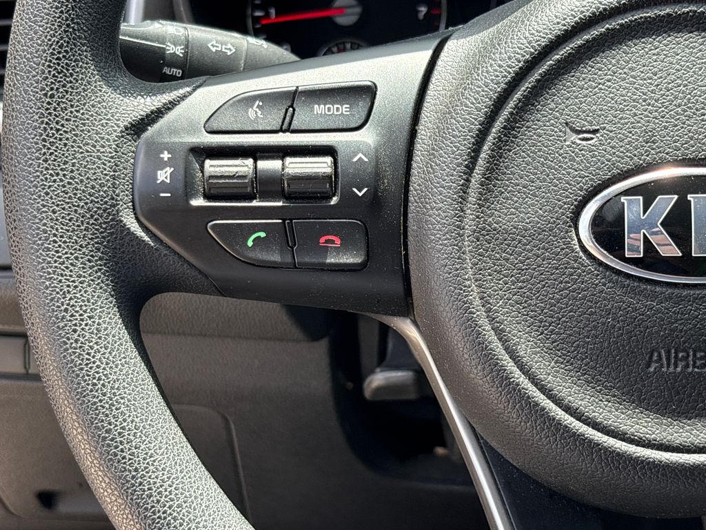 Used 2017 Silver Kia LX image 19