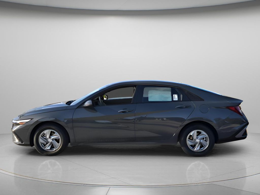 2026 Hyundai Elantra - $22,170