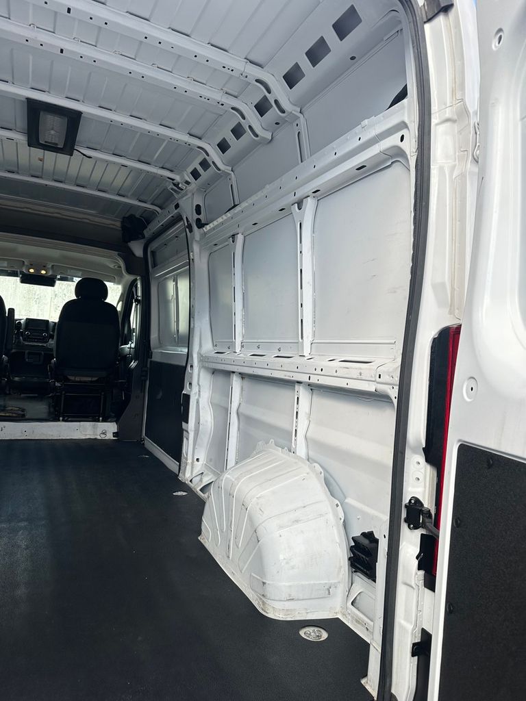used 2024 Ram ProMaster 2500 car, priced at $31,985