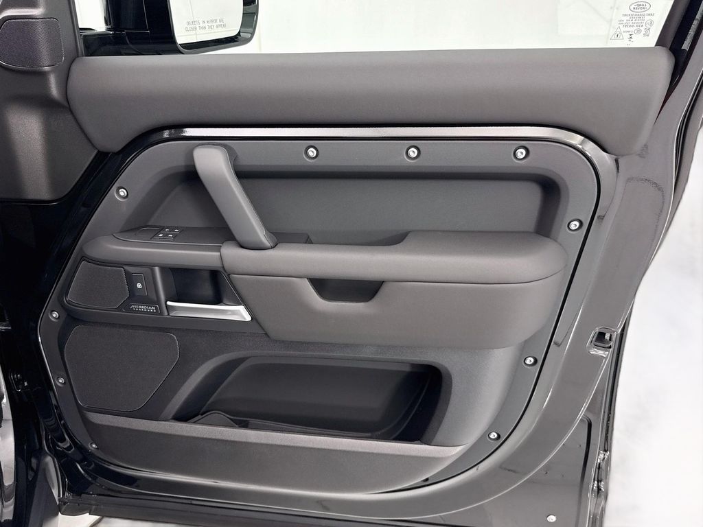 Thumbnail: 2026 Land Rover Defender - 25
