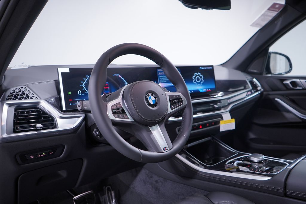 Thumbnail: 2026 BMW X5 - 6
