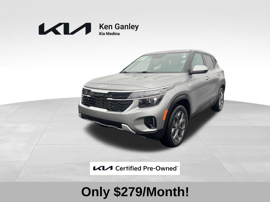 Steel Gray 2024 Kia Seltos LX AWD SUV / Crossover All-Wheel Drive Continuously Variable Transmission