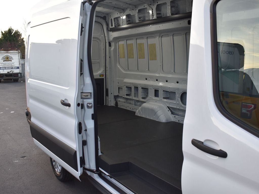 2023 Ford E-Transit 350