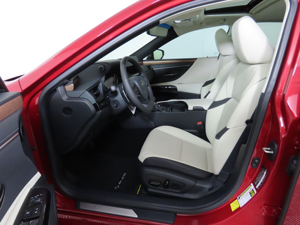 Thumbnail: 2025 Lexus ES - 19