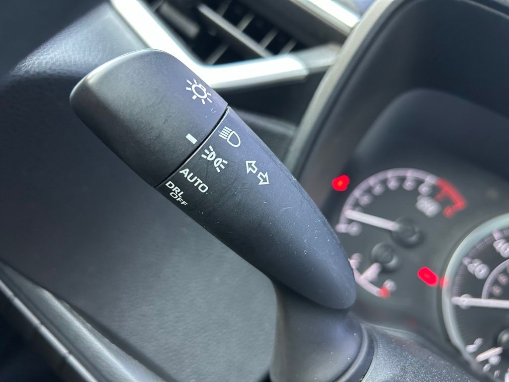 Thumbnail: 2020 Toyota Corolla - 25