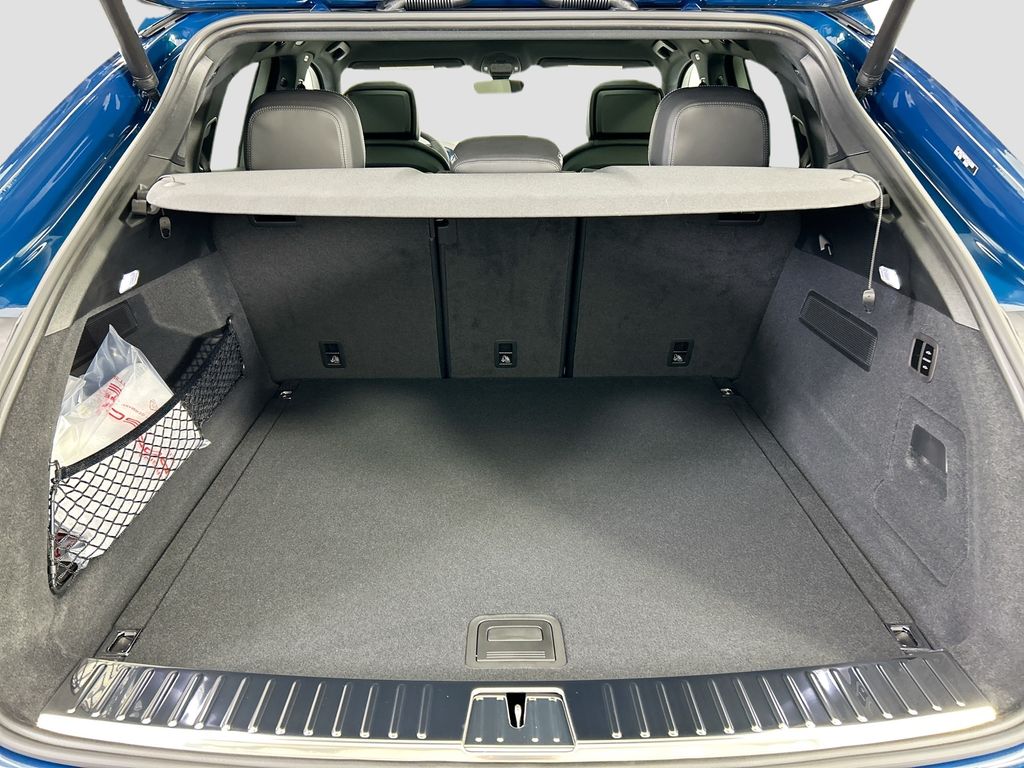 Thumbnail: 2026 Porsche  - 29