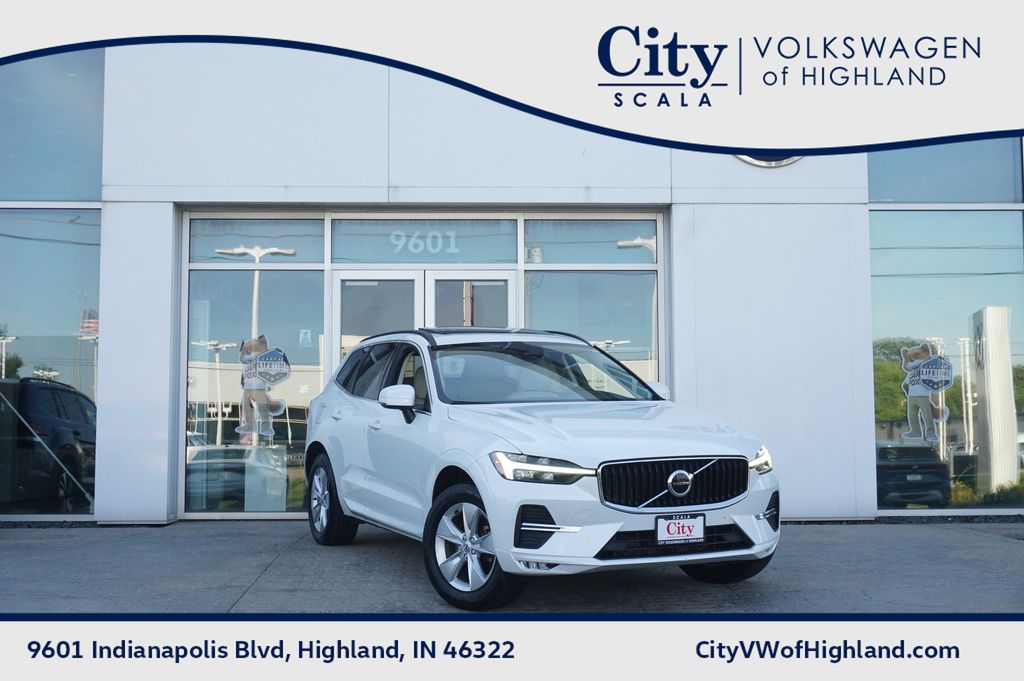 Crystal White Metallic 2022 Volvo XC60 SUV / Crossover All-Wheel Drive Automatic
