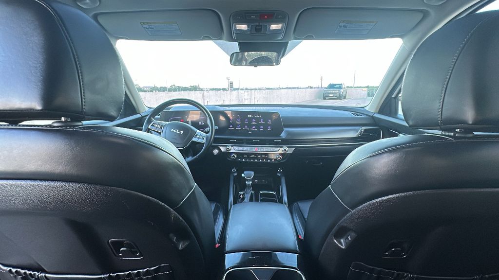 2025 Kia Telluride S White at Legacy Ford