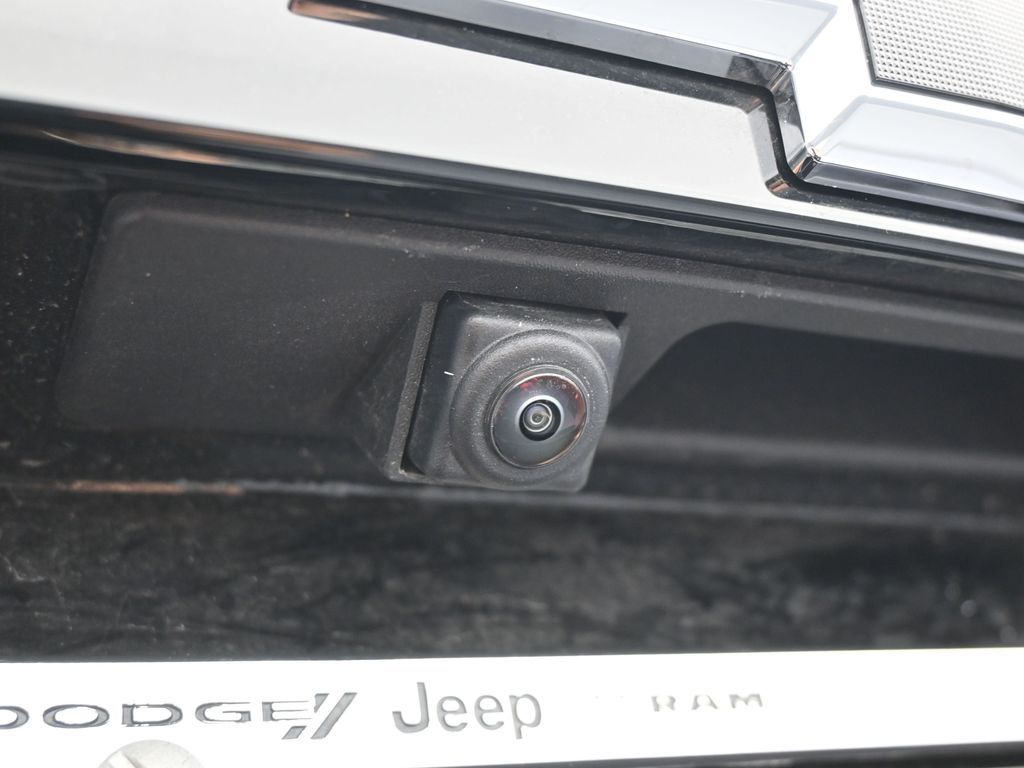 New 2026 Mosaic Black Metallic Chevrolet RS image 40