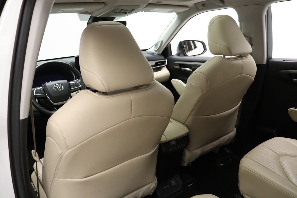 2023 Toyota Highlander Limited 20