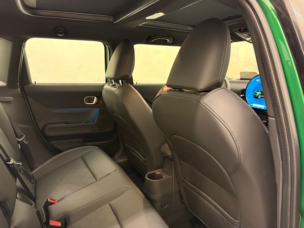 Thumbnail: 2026 MINI Cooper - 25