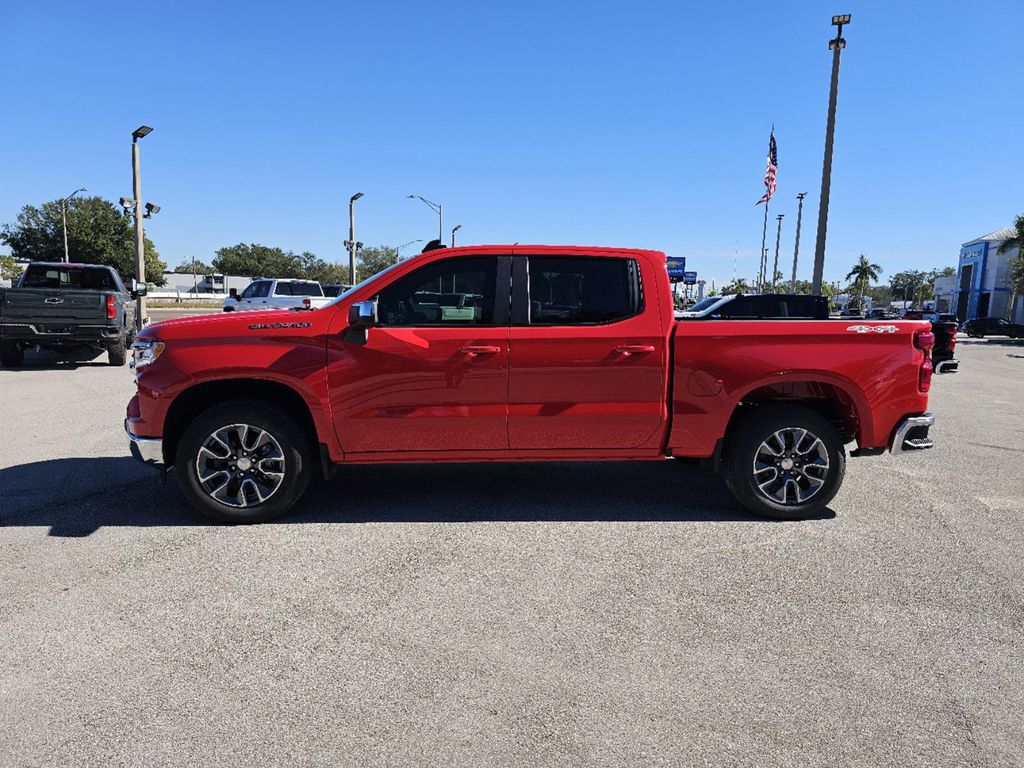 2025 Chevrolet Silverado 1500 LT 5