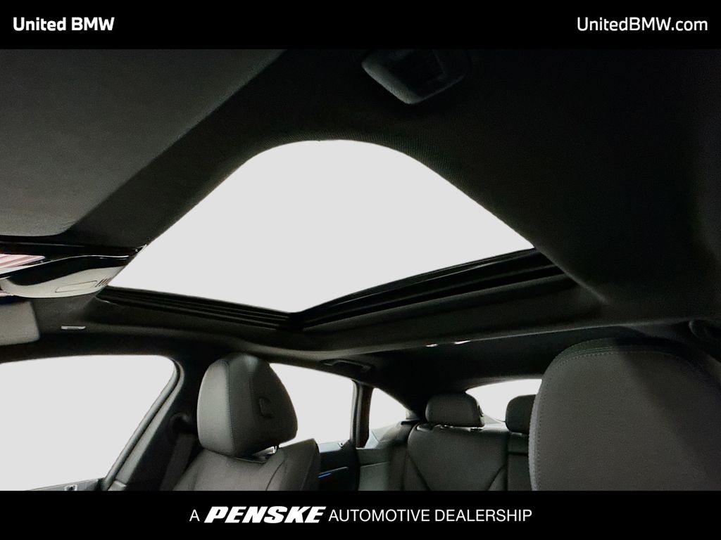 Thumbnail: 2026 BMW i4 - 12