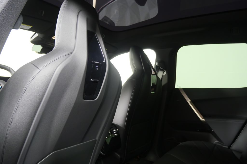 Thumbnail: 2026 BMW iX - 17