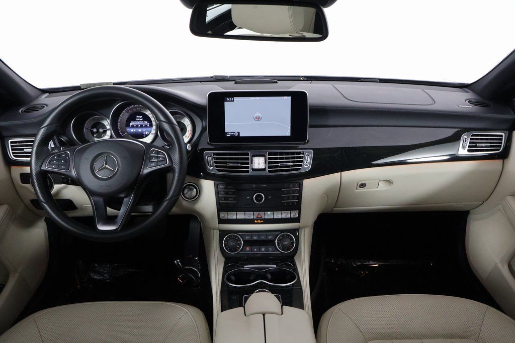 Thumbnail: 2016 Mercedes-Benz CLS - 8