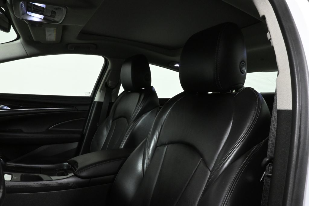 Thumbnail: 2017 Buick LaCrosse - 4