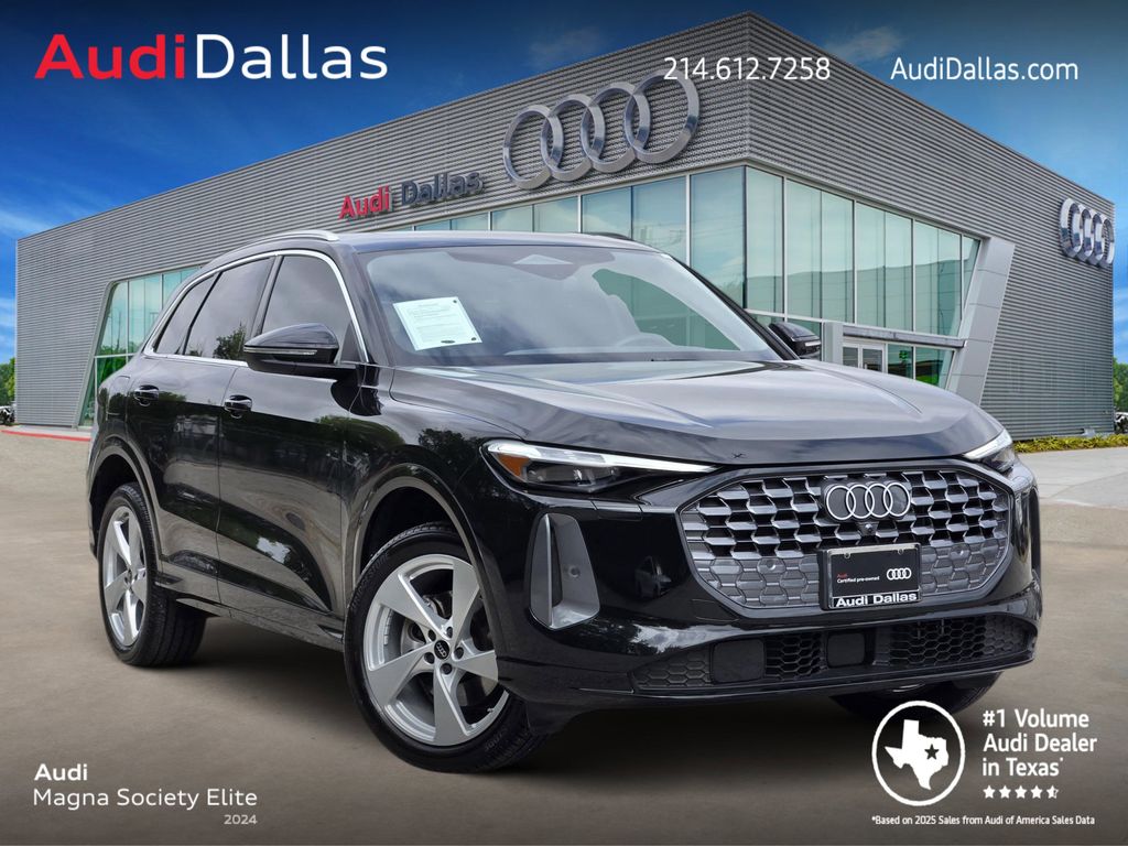 Mythos Black Metallic 2025 Audi Q5 quattro Premium Plus 40 TFSI SUV / Crossover All-Wheel Drive 7-Speed Automatic