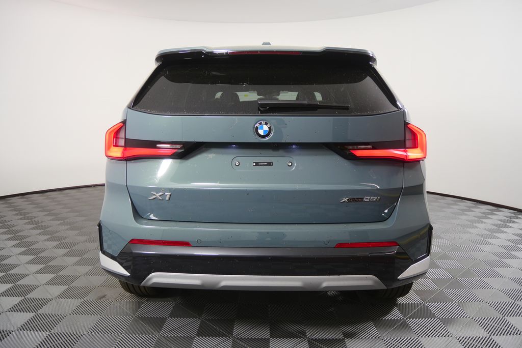 Thumbnail: 2026 BMW X1 - 4