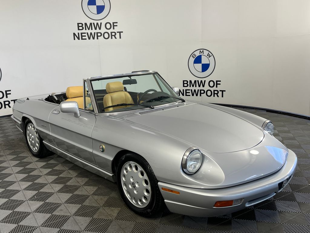  1991 Alfa Romeo Spider Veloce RWD   