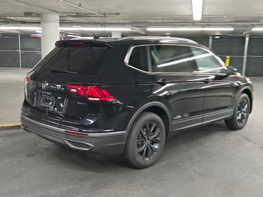 2024 Volkswagen Tiguan 2.0T SE 7