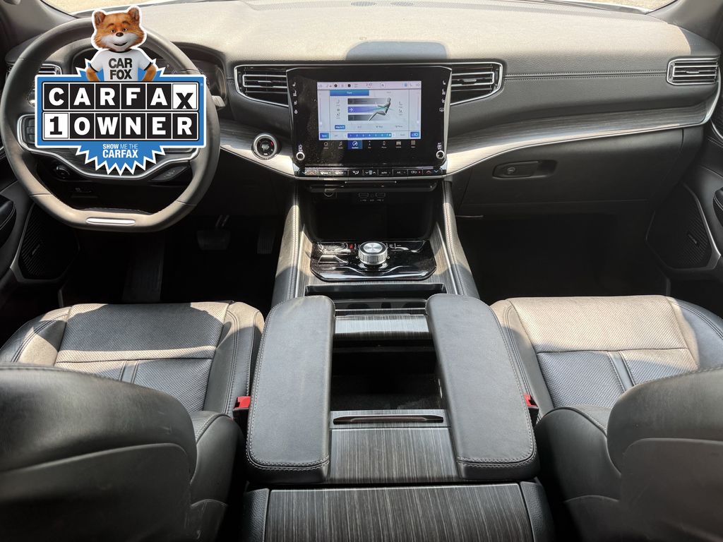 2024 Jeep Wagoneer Series II White at River Oaks CDJR