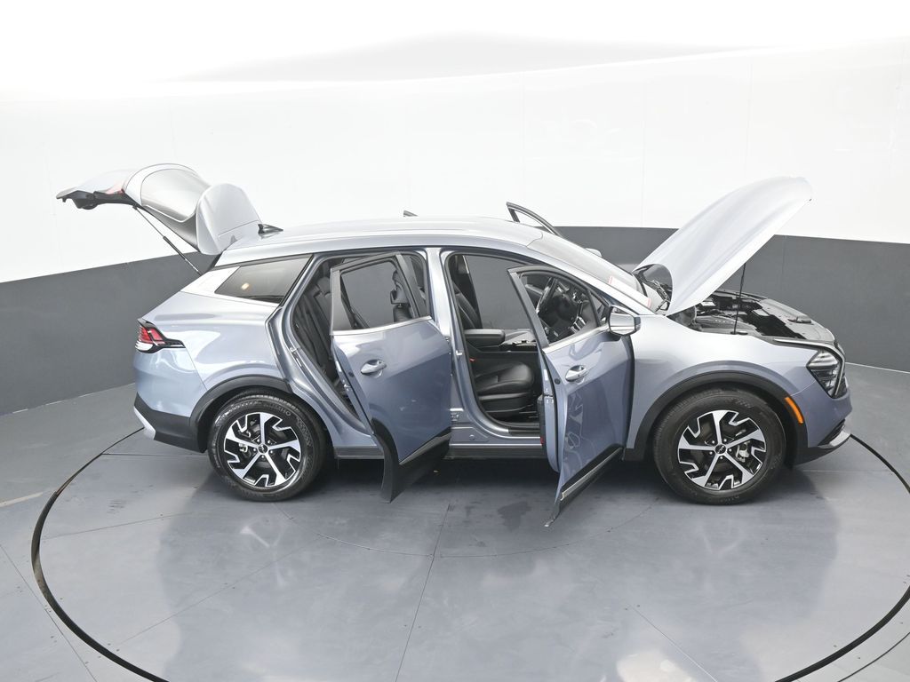 Used 2025 Everlasting Silver Kia EX image 72