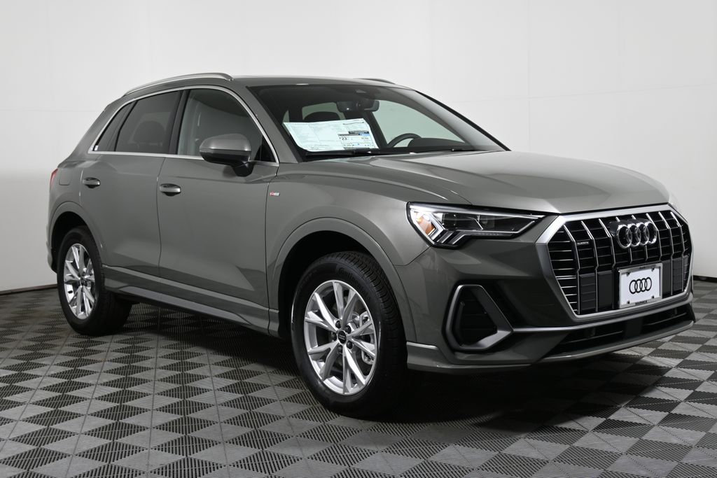 Thumbnail: 2025 Audi Q3 - 8