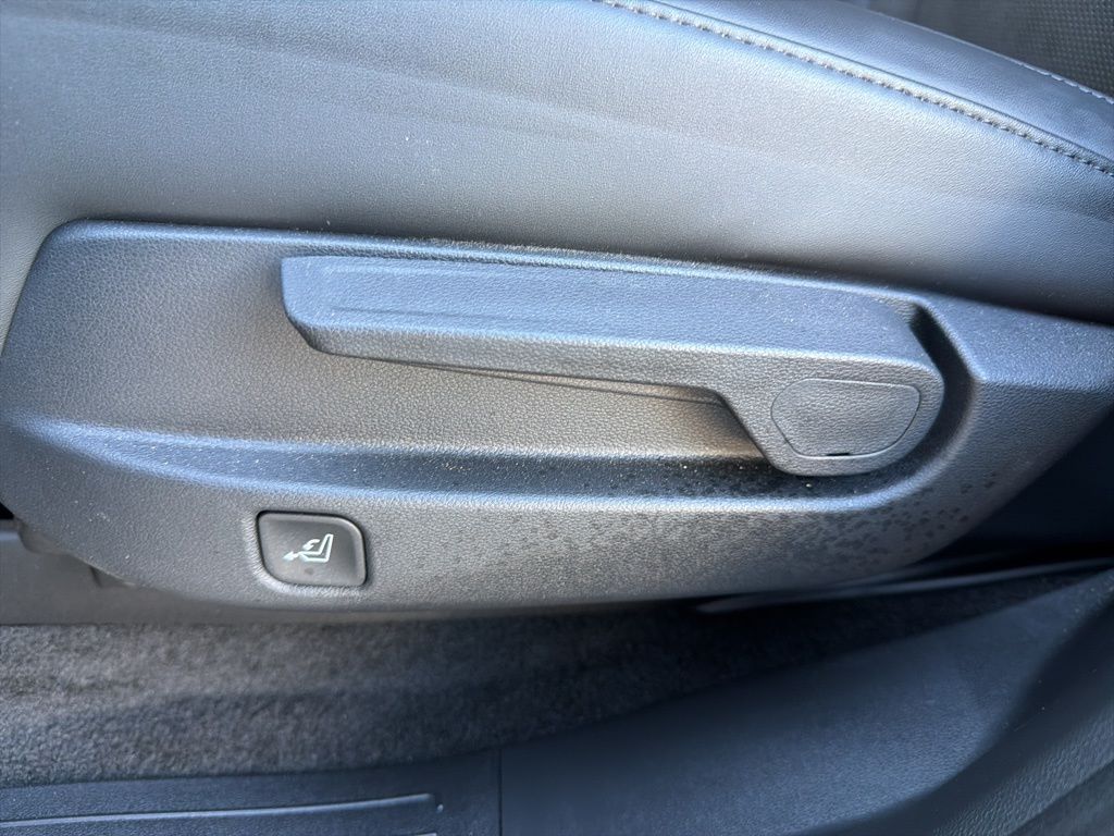 Thumbnail: 2025 Hyundai Santa Fe - 18