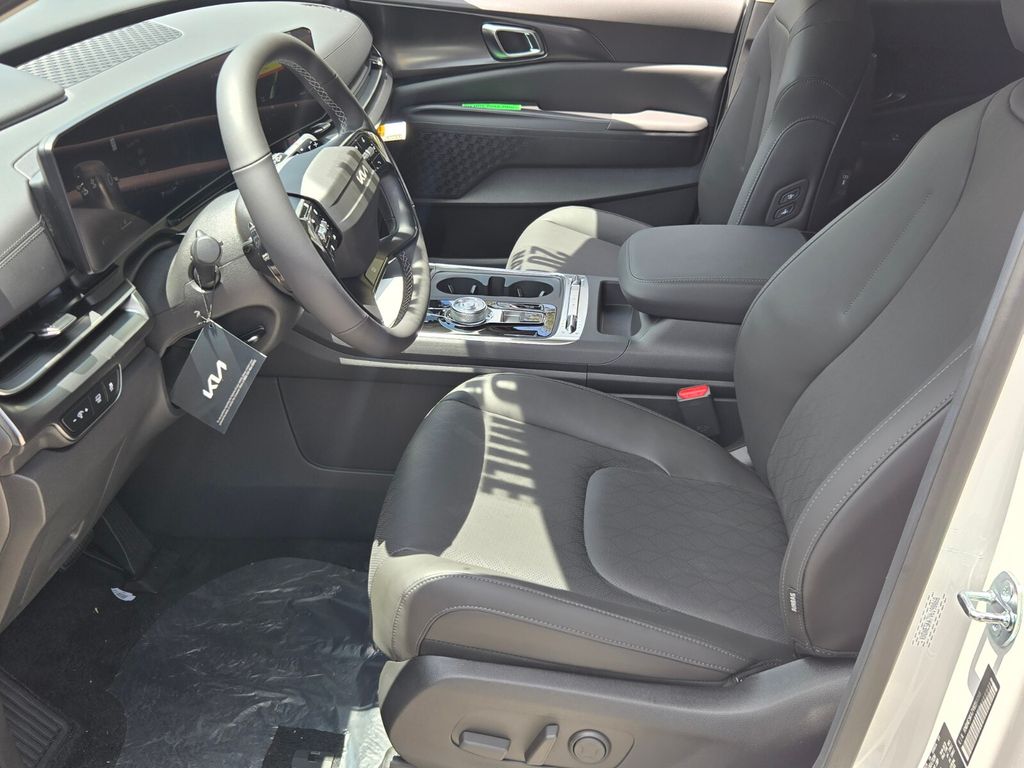 2027 Kia Carnival - $51,115