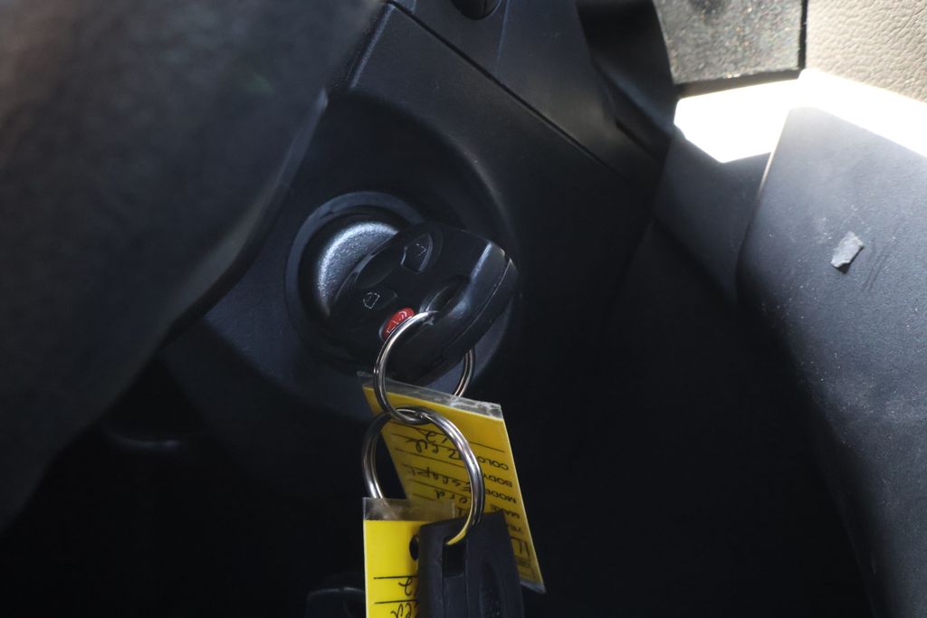 2014 Ford Escape S 29