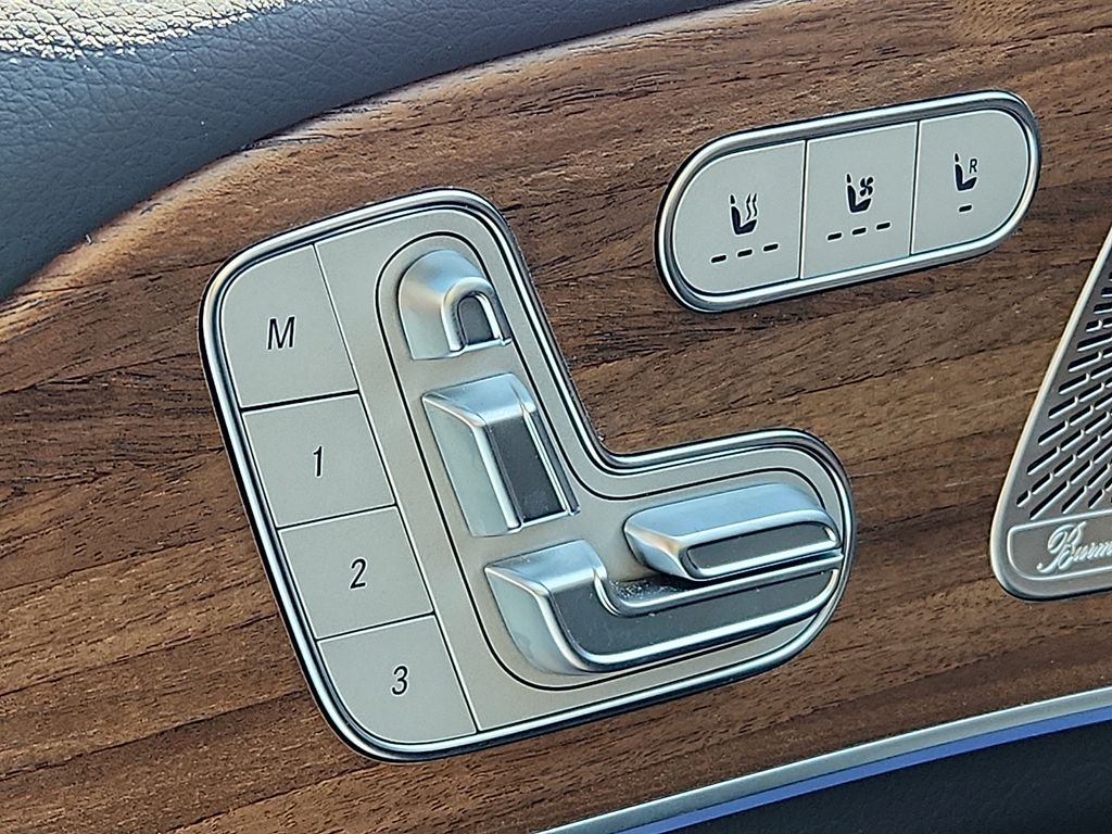 Thumbnail: 2025 Mercedes-Benz GLE - 23