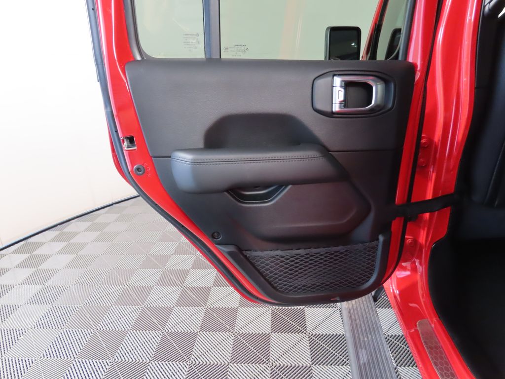 2021 Jeep Wrangler Unlimited Altitude 27