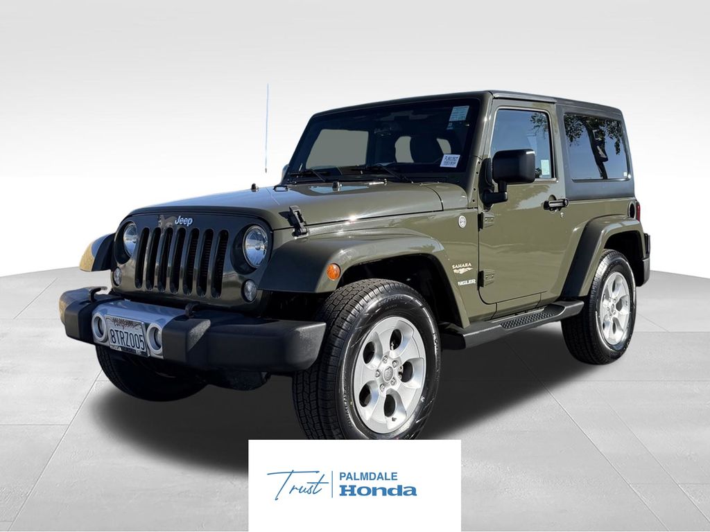 Tank Clearcoat 2015 Jeep Wrangler Sahara 4WD SUV / Crossover Four-Wheel Drive 5-Speed Automatic
