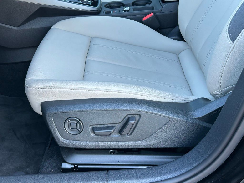 Certified Used 2025 Black Metallic Audi 40 Premium image 14