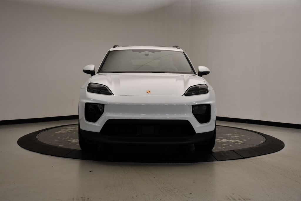 Thumbnail: 2025 Porsche Macan - 10