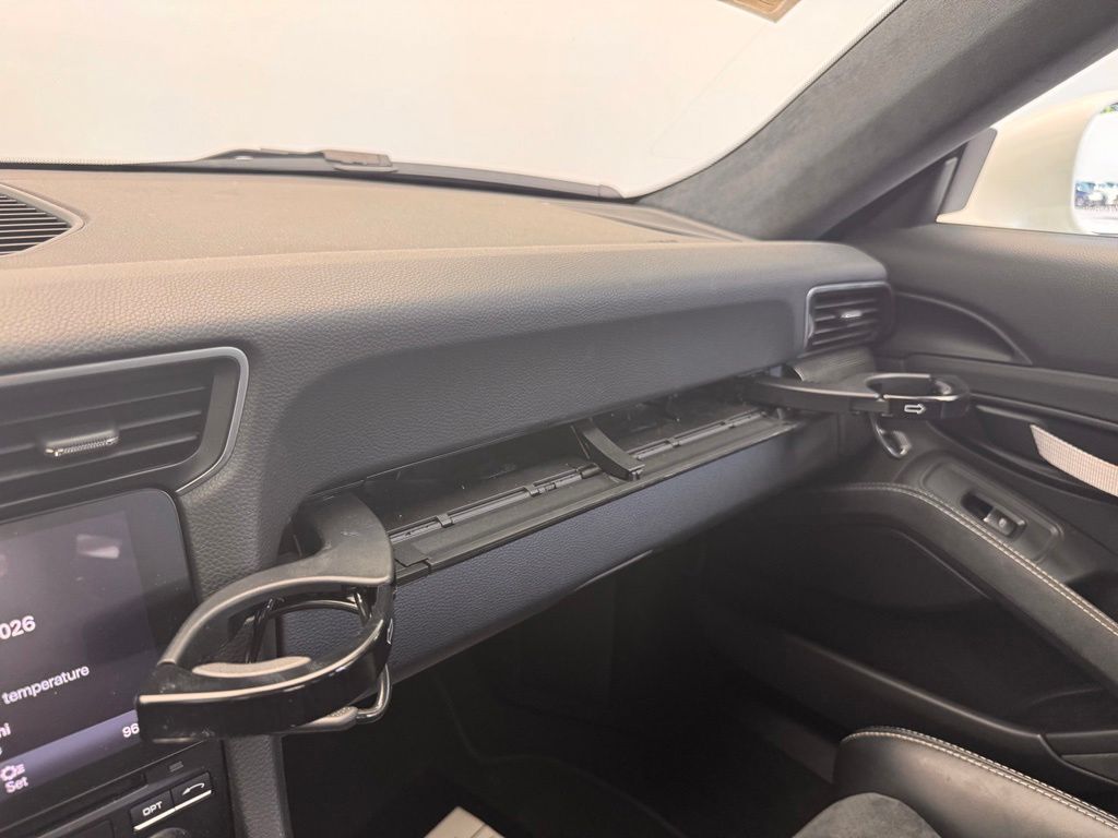 Thumbnail: 2019 Porsche 911 - 21