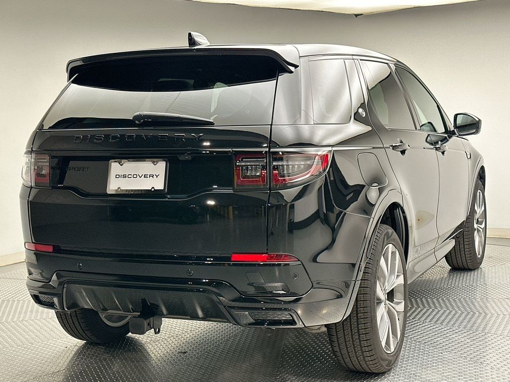 Thumbnail: 2026 Land Rover Discovery Sport - 3