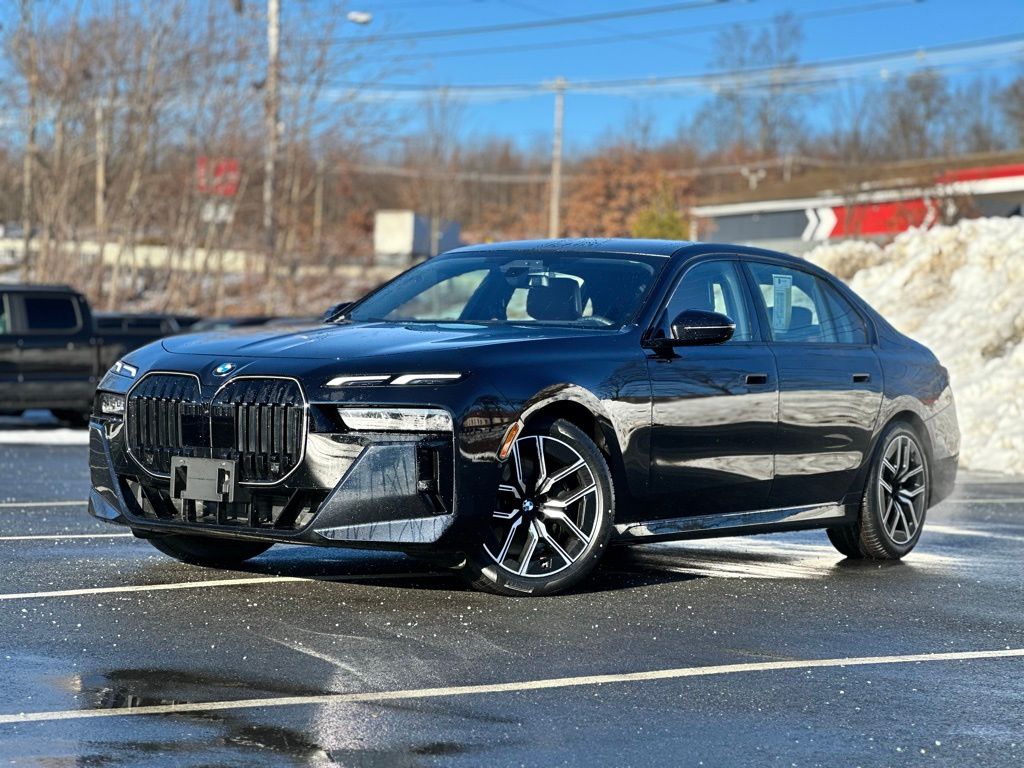 2025 BMW 7 Series 740i xDrive