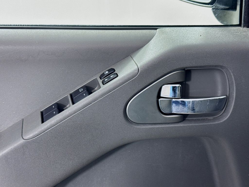 Used Car 2015 Nissan Frontier  Sv For Sale Under $15,000 In Austin, Texas