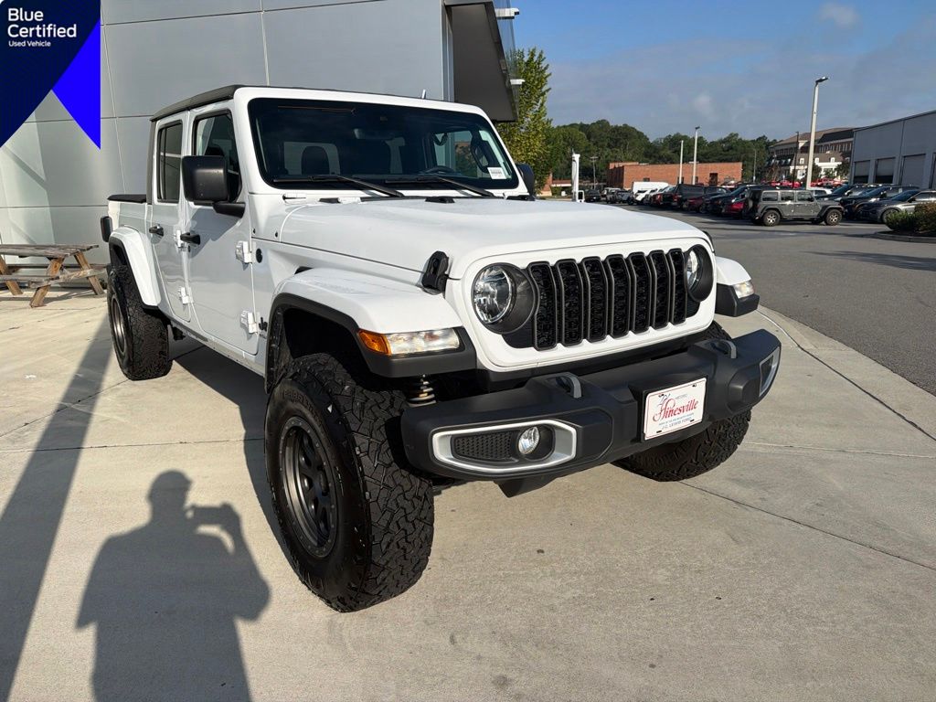  2024 Jeep Gladiator Sport S Crew Cab 4WD   