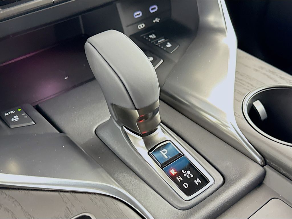 Thumbnail: 2025 Lexus LX - 15