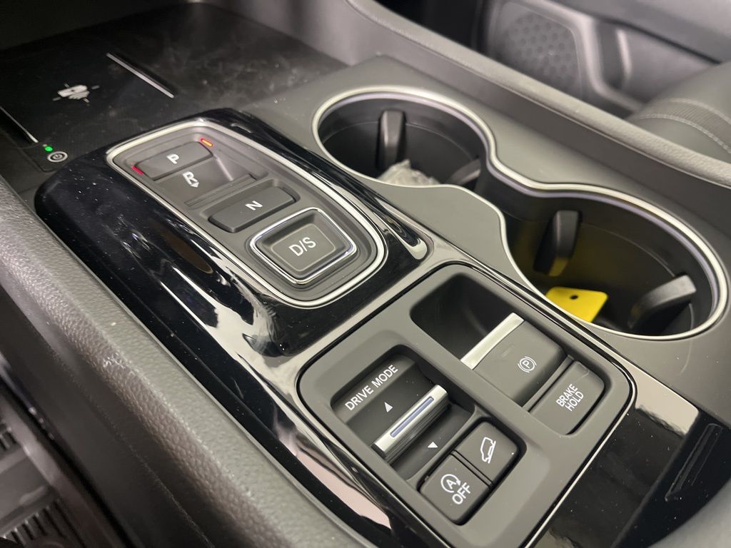 Thumbnail: 2025 Honda Pilot - 32